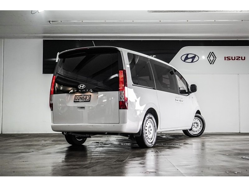 2024 Hyundai Staria Load