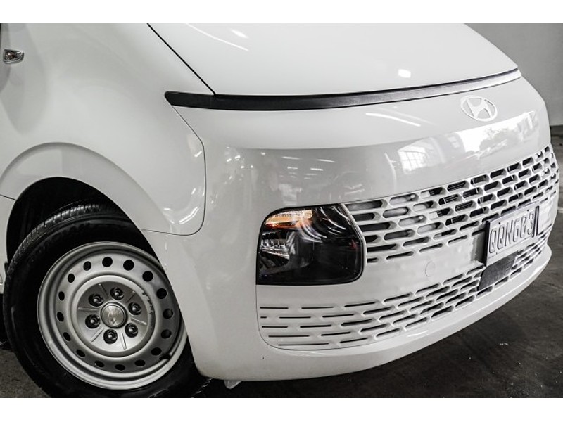 2024 Hyundai Staria Load