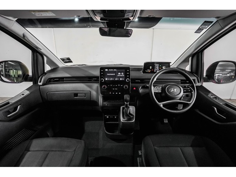 2024 Hyundai Staria Load