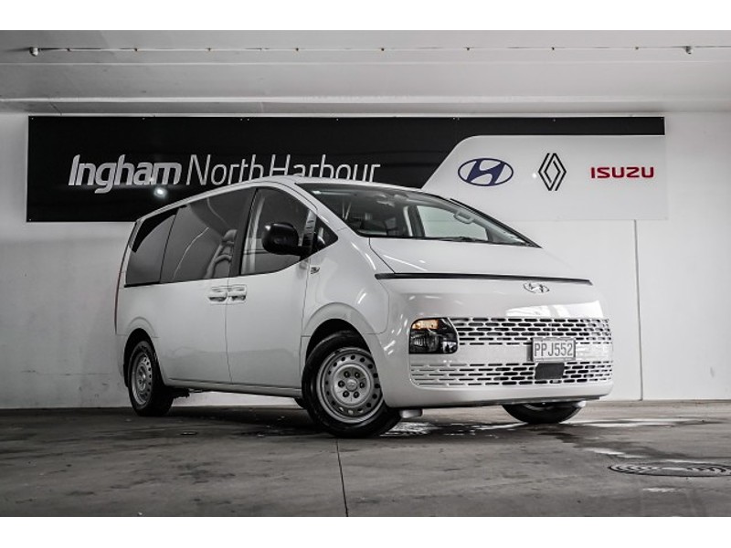 2022 Hyundai Staria Load