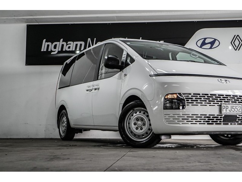 2022 Hyundai Staria Load