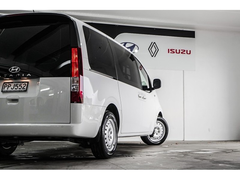2022 Hyundai Staria Load