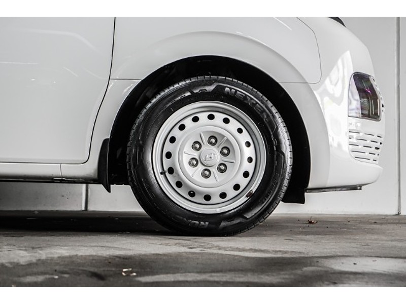 2022 Hyundai Staria Load