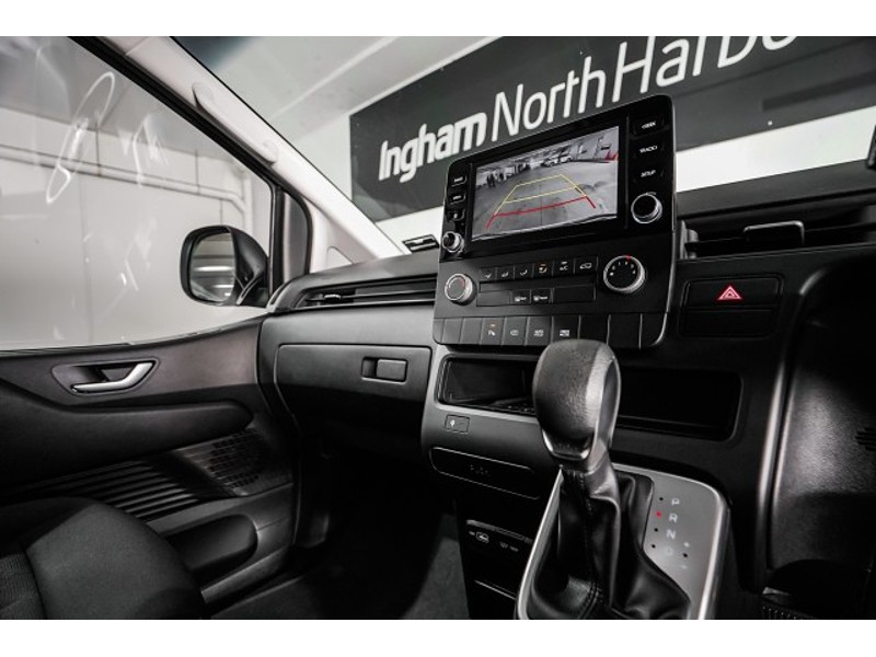 2022 Hyundai Staria Load