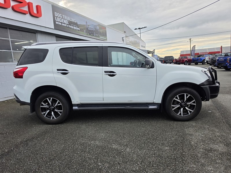 2021 Isuzu MU-X