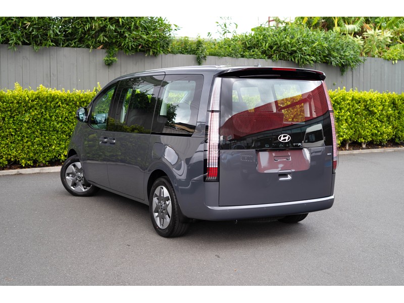 2026 Hyundai Staria