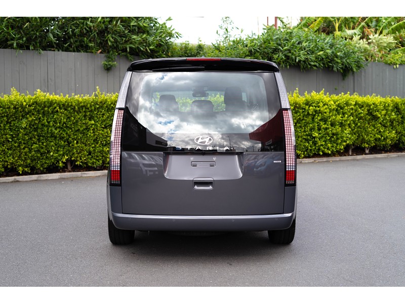2026 Hyundai Staria
