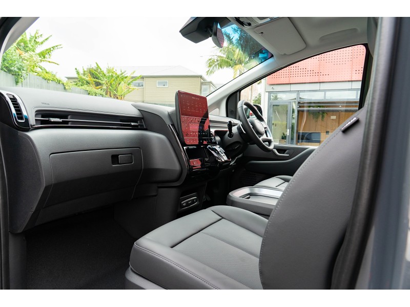 2026 Hyundai Staria