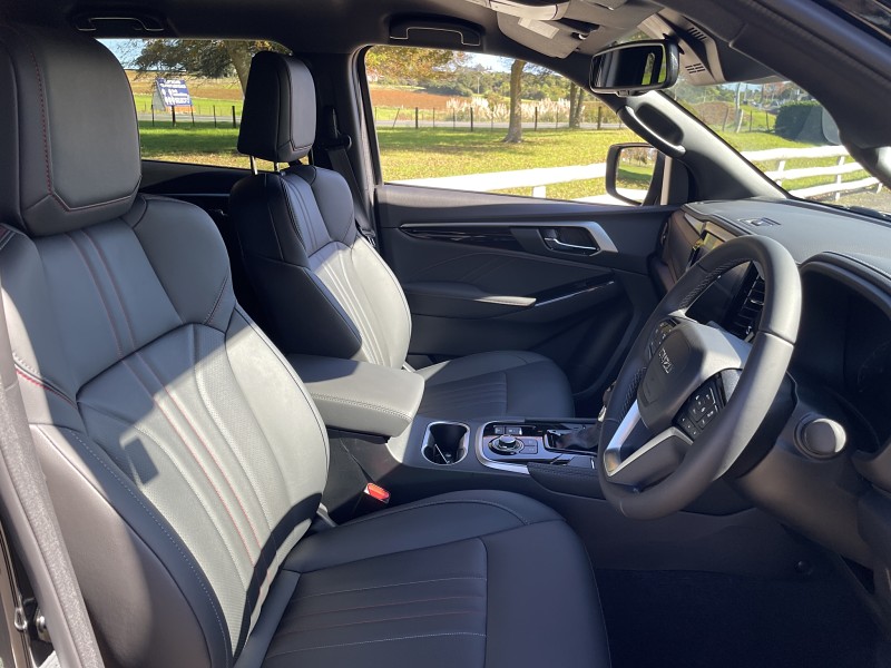 2026 Isuzu MU-X