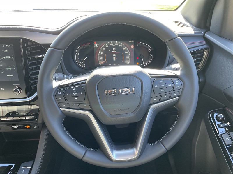 2026 Isuzu MU-X