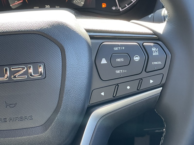 2026 Isuzu MU-X
