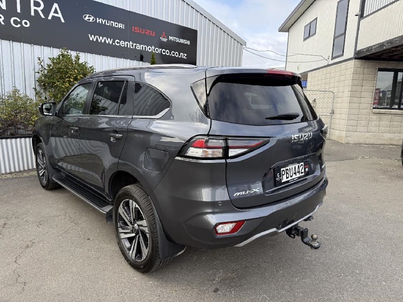 2022 Isuzu MU-X
