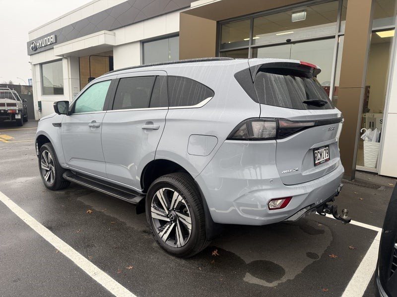2025 Isuzu MU-X