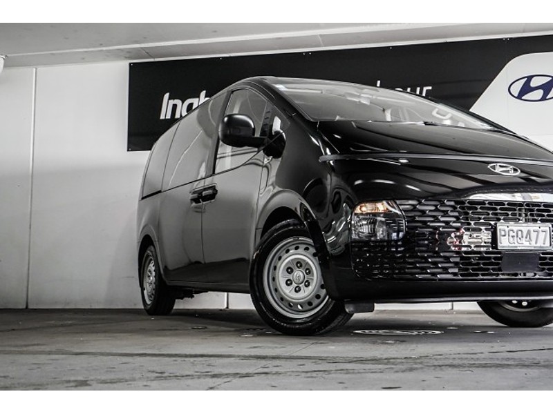 2022 Hyundai Staria Load