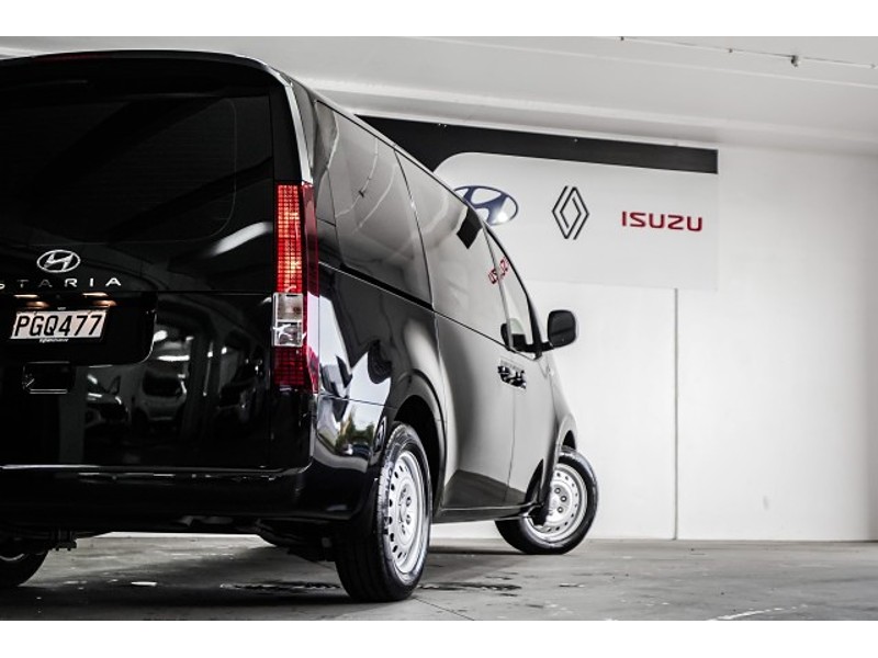 2022 Hyundai Staria Load