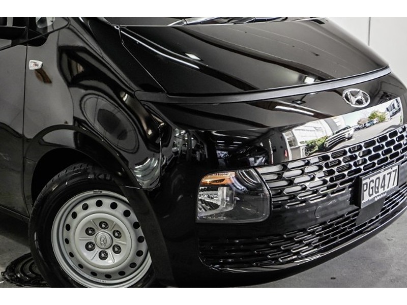 2022 Hyundai Staria Load