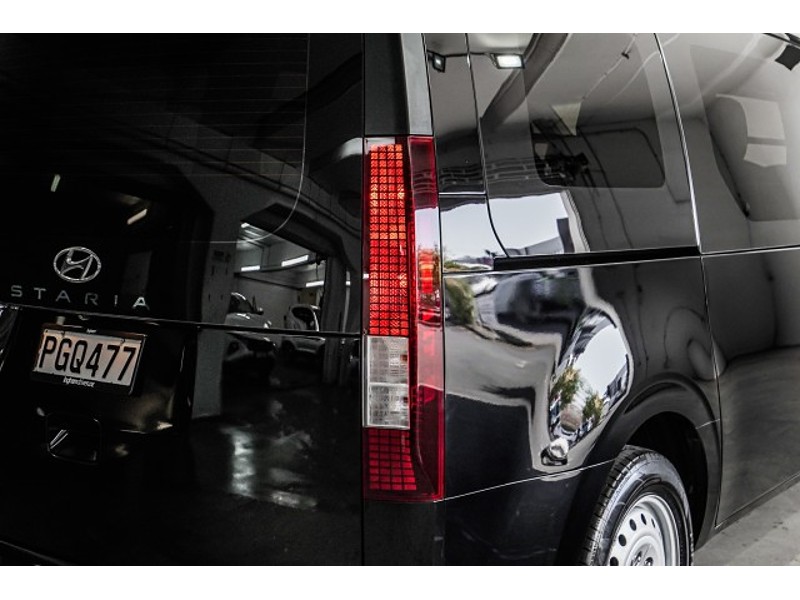 2022 Hyundai Staria Load