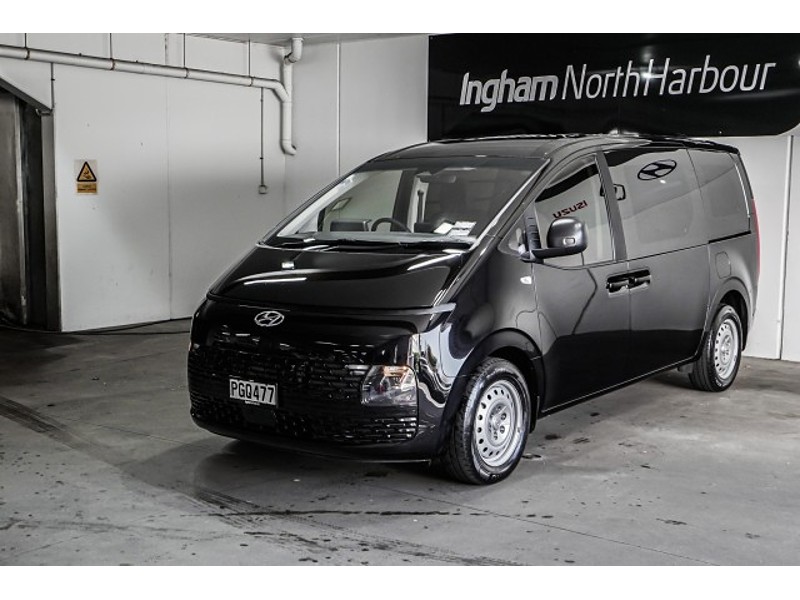 2022 Hyundai Staria Load