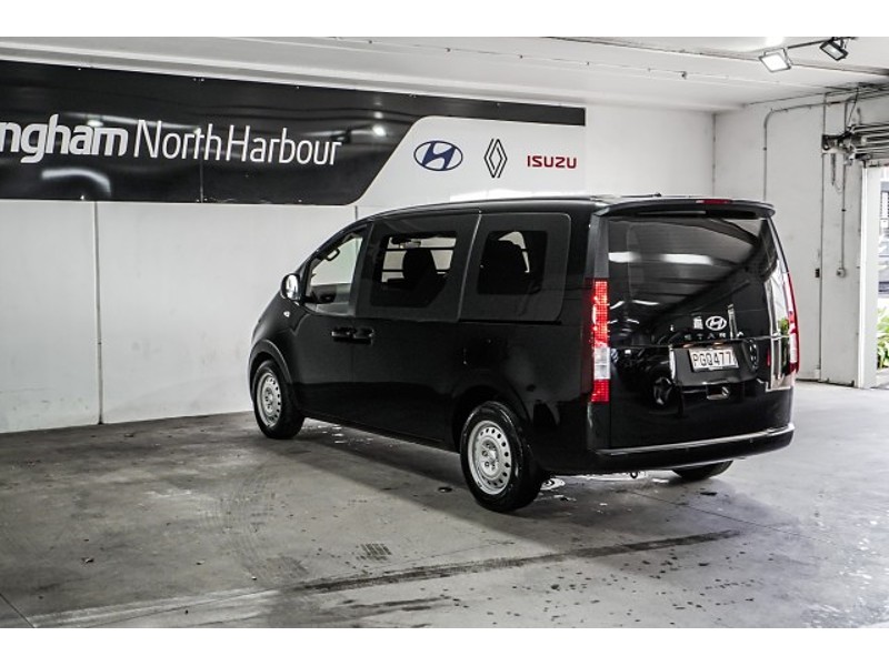 2022 Hyundai Staria Load
