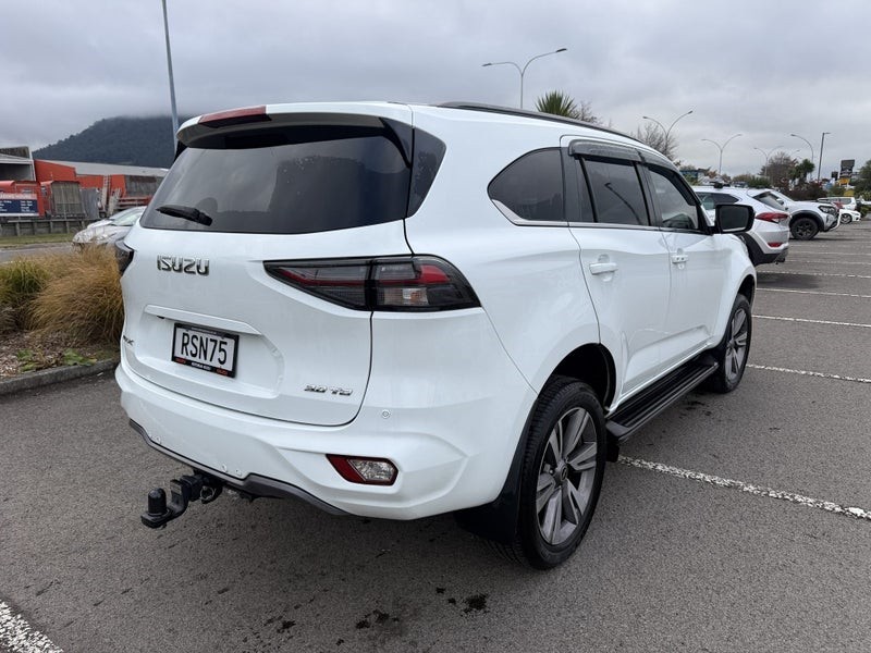 2024 Isuzu MU-X