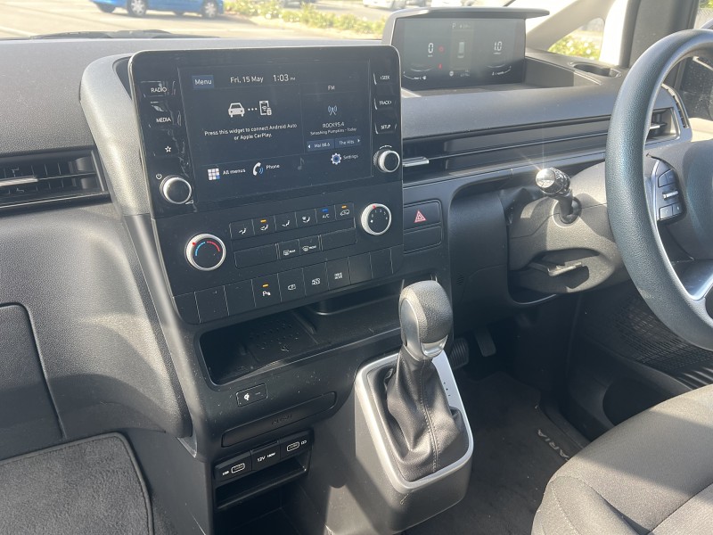 2022 Hyundai Staria
