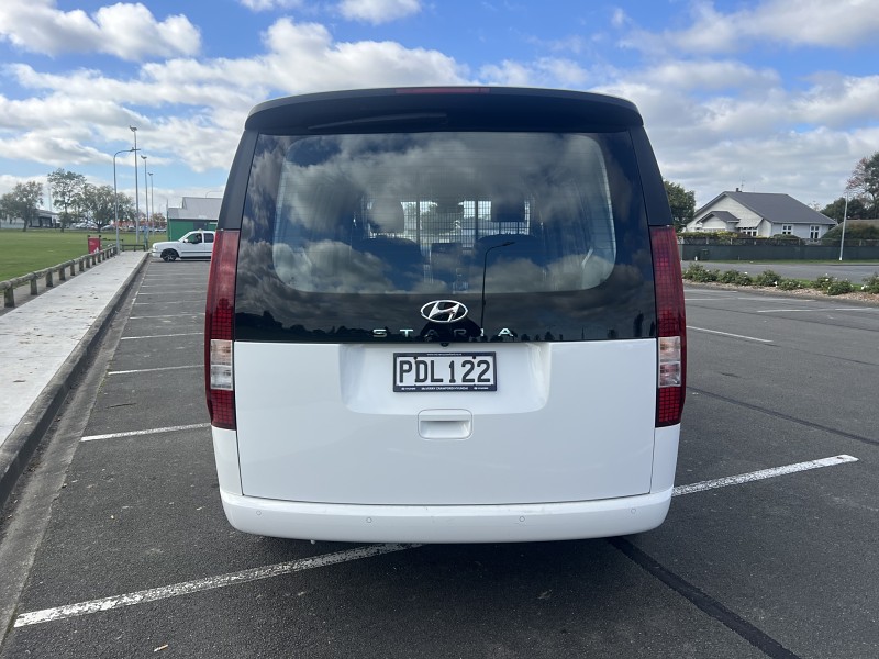 2022 Hyundai Staria
