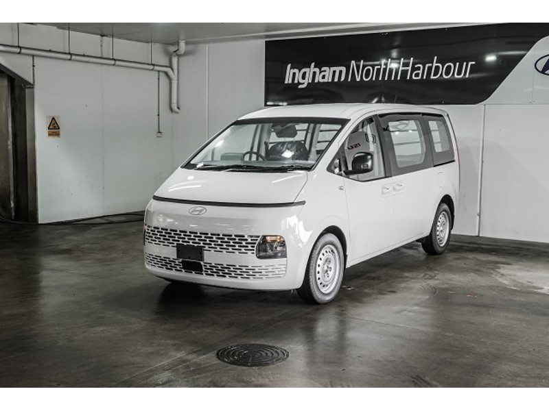 2026 Hyundai Staria Load