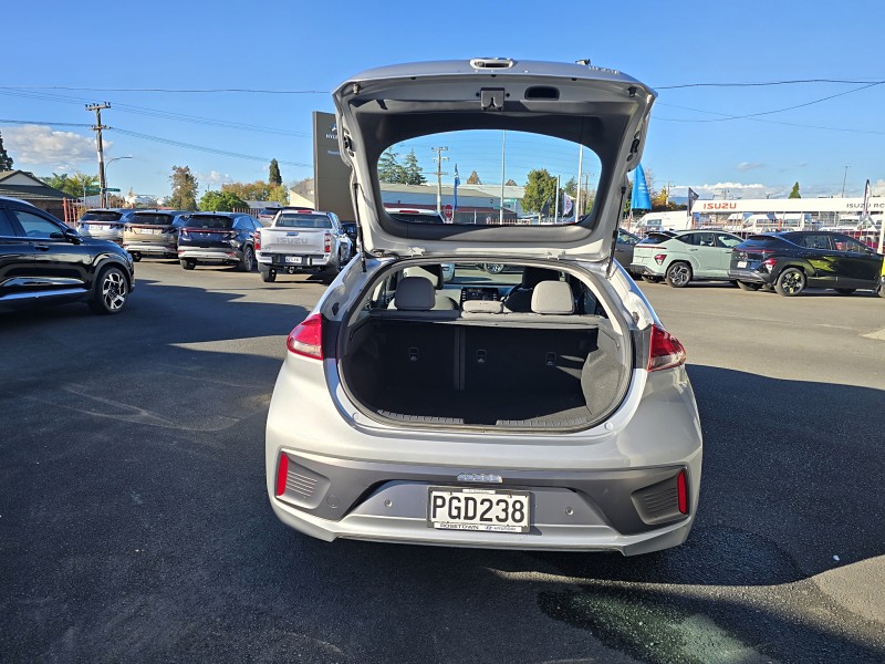 2022 Hyundai IONIQ