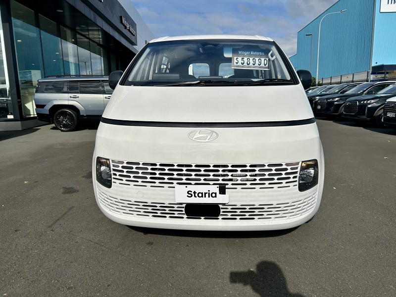 2026 Hyundai Staria