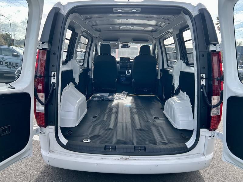 2026 Hyundai Staria