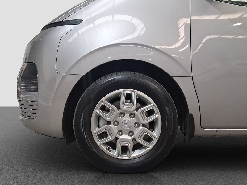 2023 Hyundai Staria