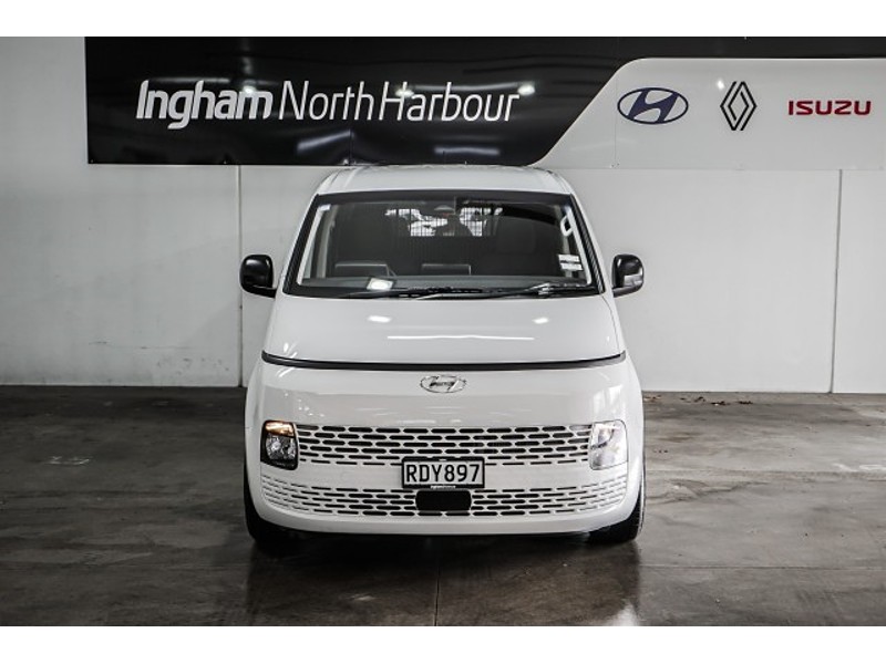2022 Hyundai Staria Load
