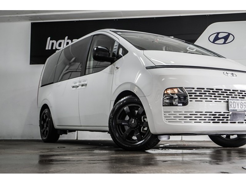 2022 Hyundai Staria Load