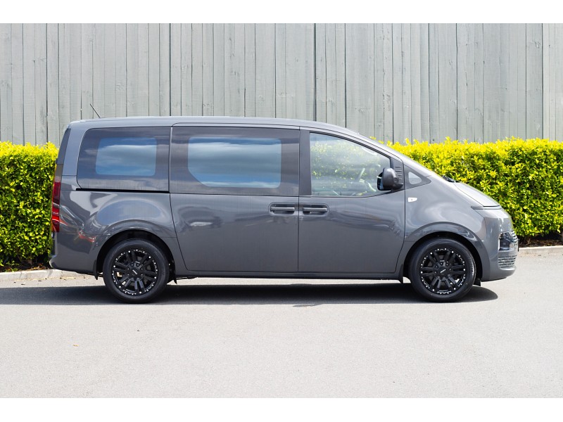 2026 Hyundai Staria