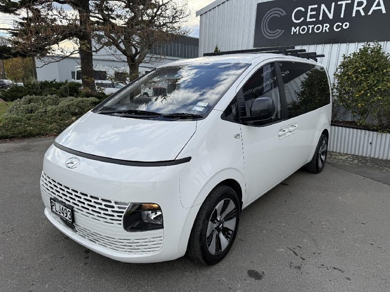 2022 Hyundai Staria Load