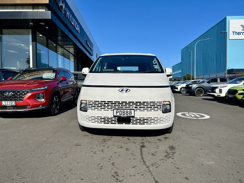 2022 Hyundai Staria