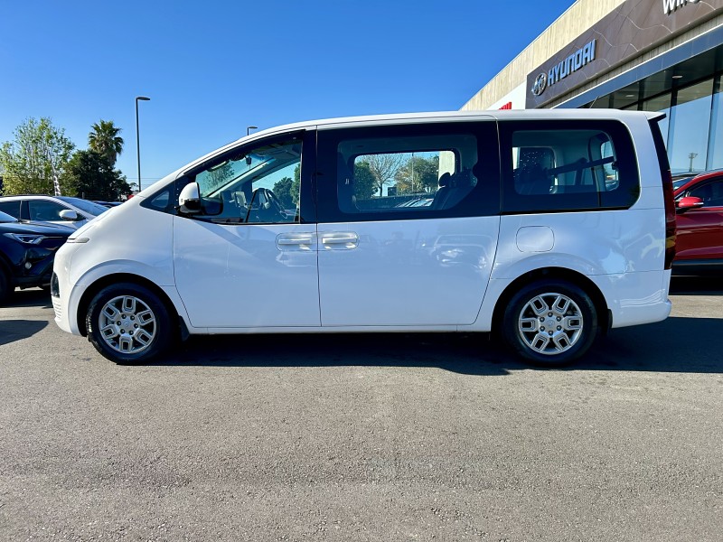 2022 Hyundai Staria