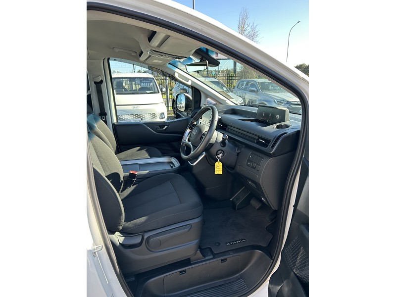 2022 Hyundai Staria