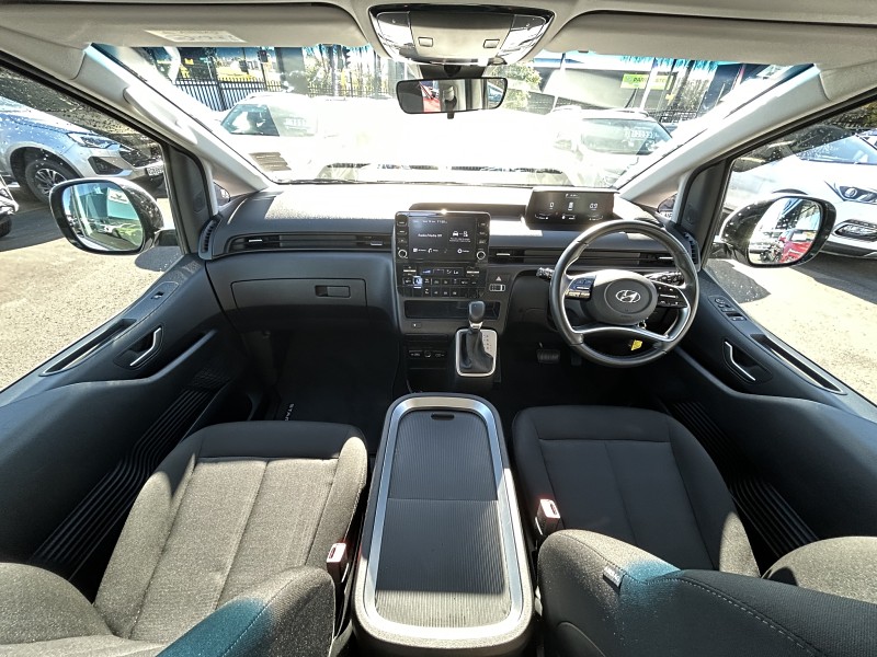 2022 Hyundai Staria