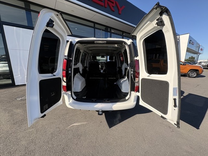 2024 Hyundai Staria Load