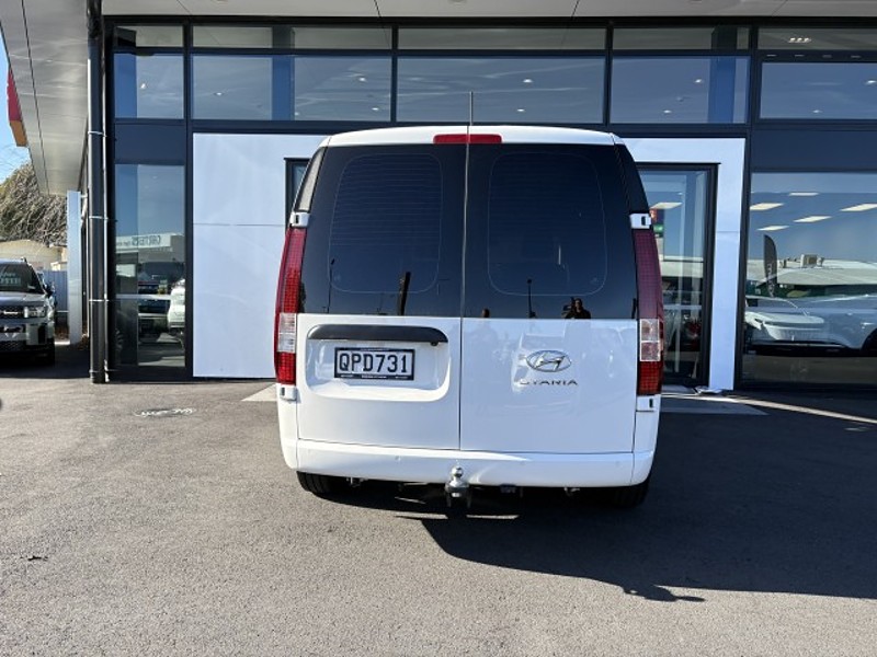 2024 Hyundai Staria Load