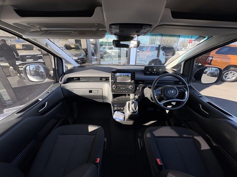 2024 Hyundai Staria Load