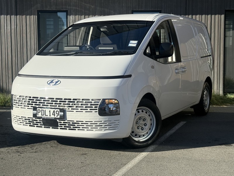 2022 Hyundai Staria Load