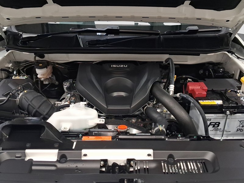 2026 Isuzu MU-X