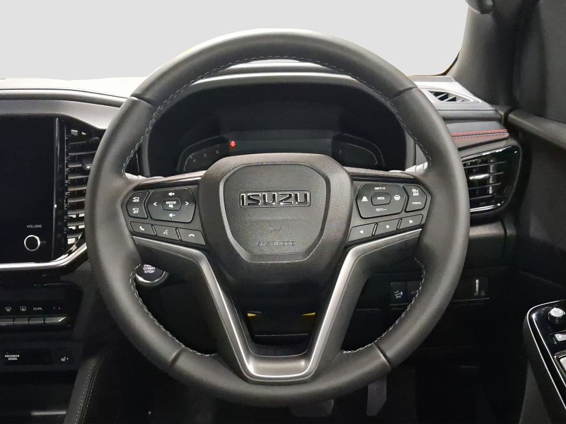 2026 Isuzu MU-X