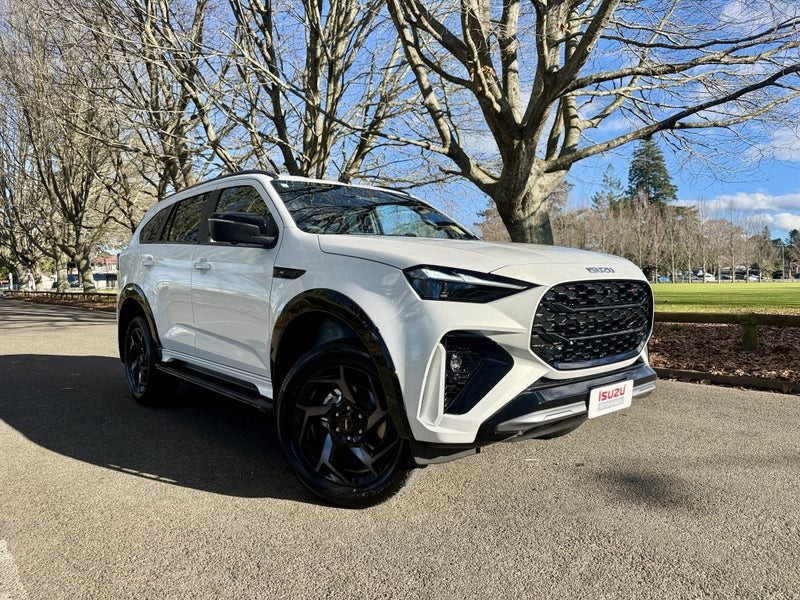 2026 Isuzu MU-X