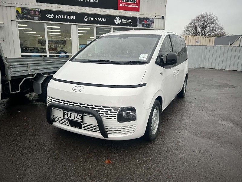 2022 Hyundai Staria