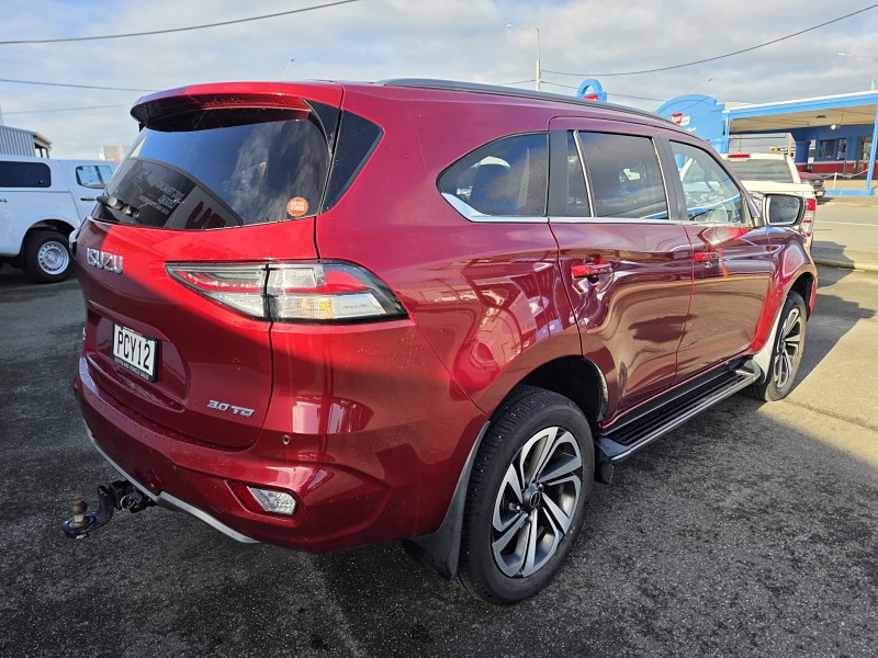 2022 Isuzu MU-X