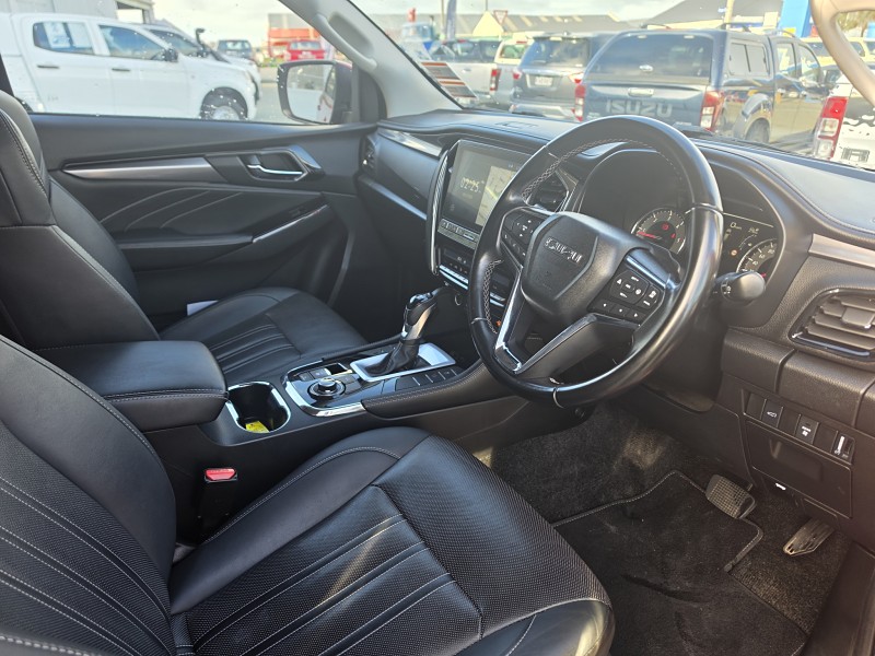 2022 Isuzu MU-X
