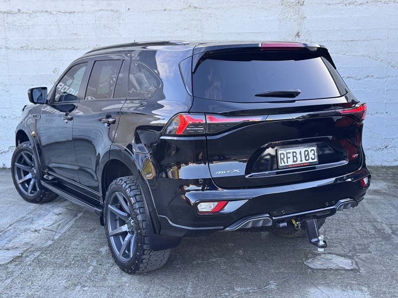 2025 Isuzu MU-X